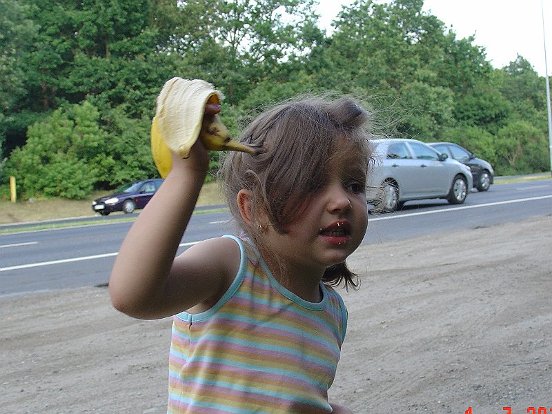 DSC04934.JPG - Ja już nie chcę tego banana...